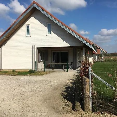 Domaine Des Celestins Otel Bernay-en-Ponthieu