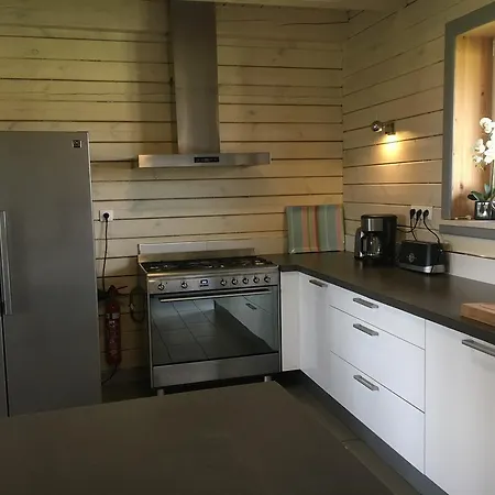 Otel Domaine Des Celestins Bernay-en-Ponthieu