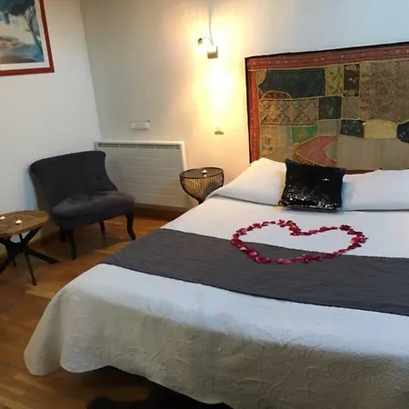 Otel Domaine Des Celestins